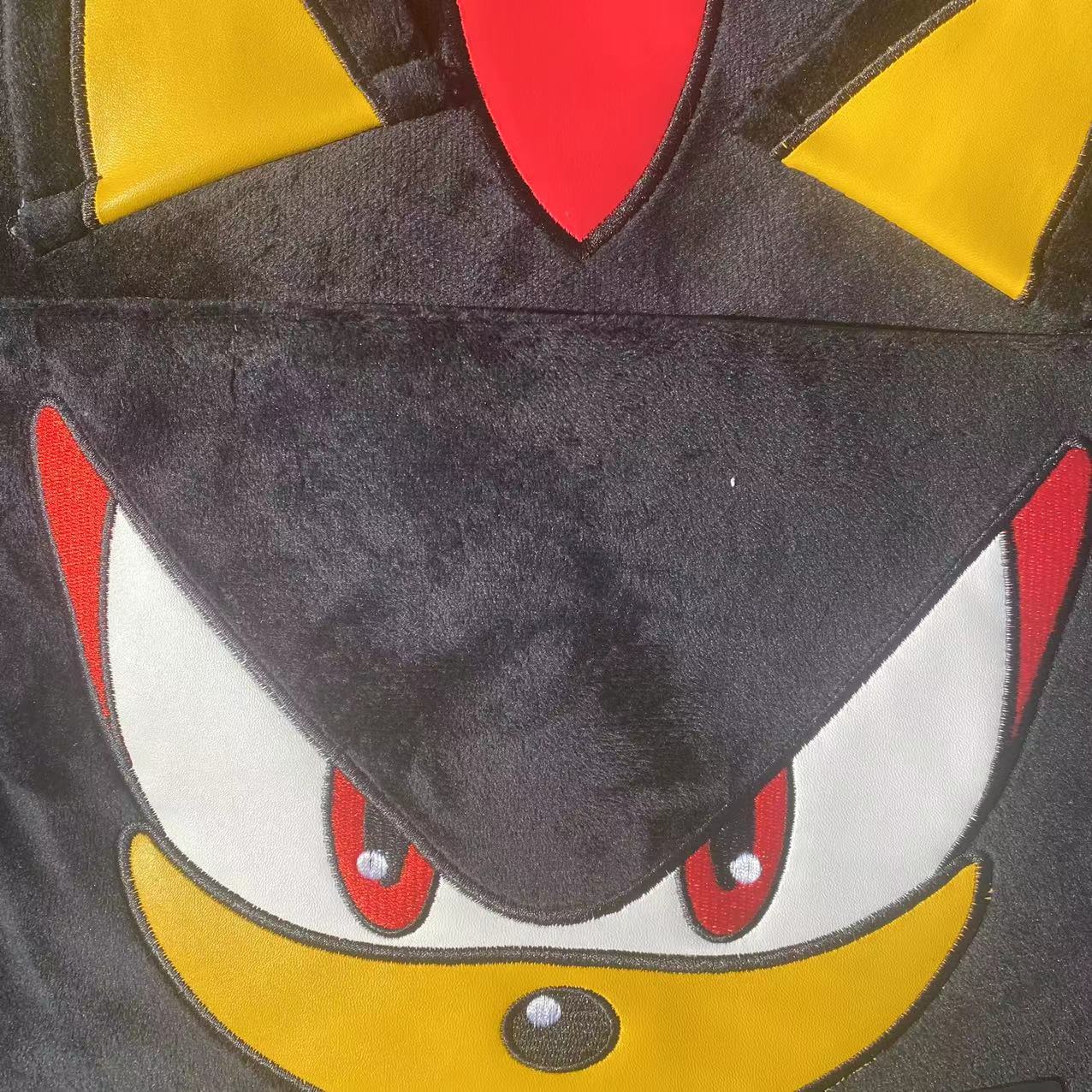 Mochila Pelúcia Shadow the Hedgehog, Sonic Universe