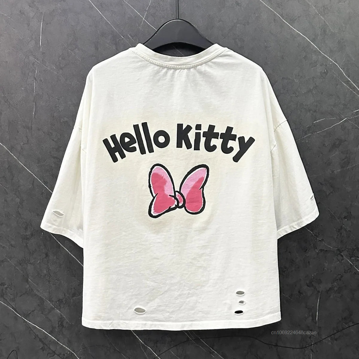 Camiseta Hello Kitty Y2K Destroyed
