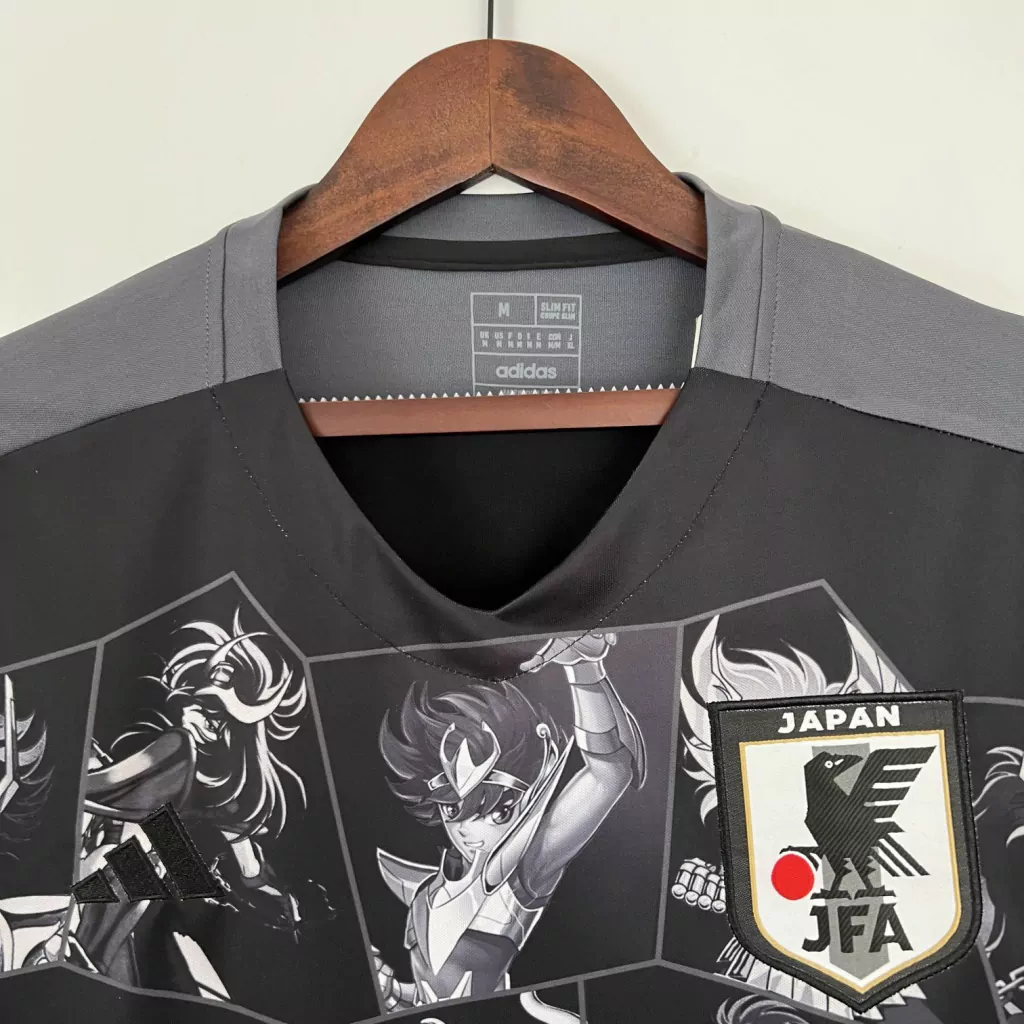 Camisa Japão 2024/2025 "Seleção dos Cavaleiros de Bronze" | Edição Limitada Os Cavaleiros do Zodíaco