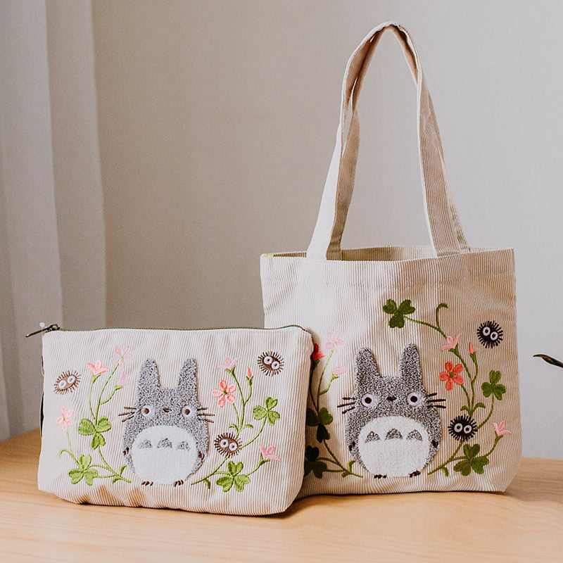 Bolsa Totoro & Flores – Bolsa + Necessaire