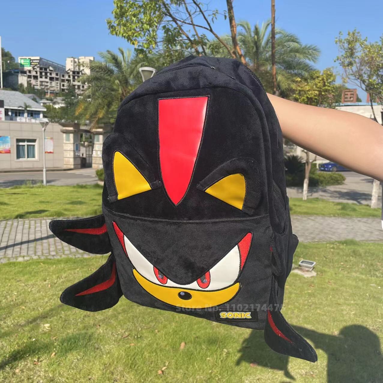 Mochila Pelúcia Shadow the Hedgehog, Sonic Universe