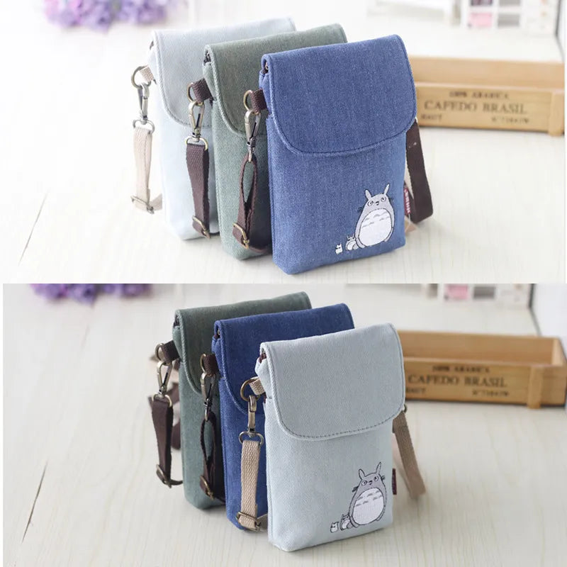 Mini Bolsa Transversal Totoro – Canvas Fofo