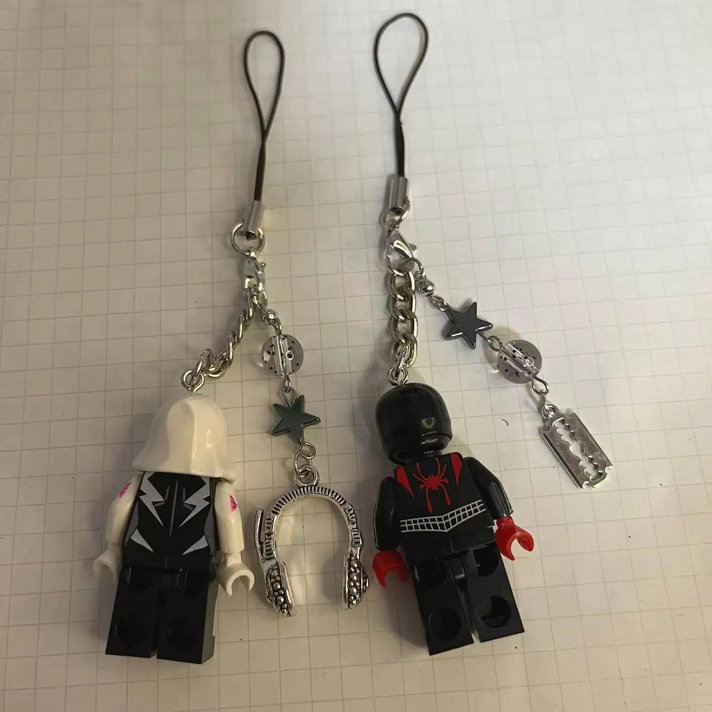 Chaveiro Casal Aranhaverso - Miles & Gwen