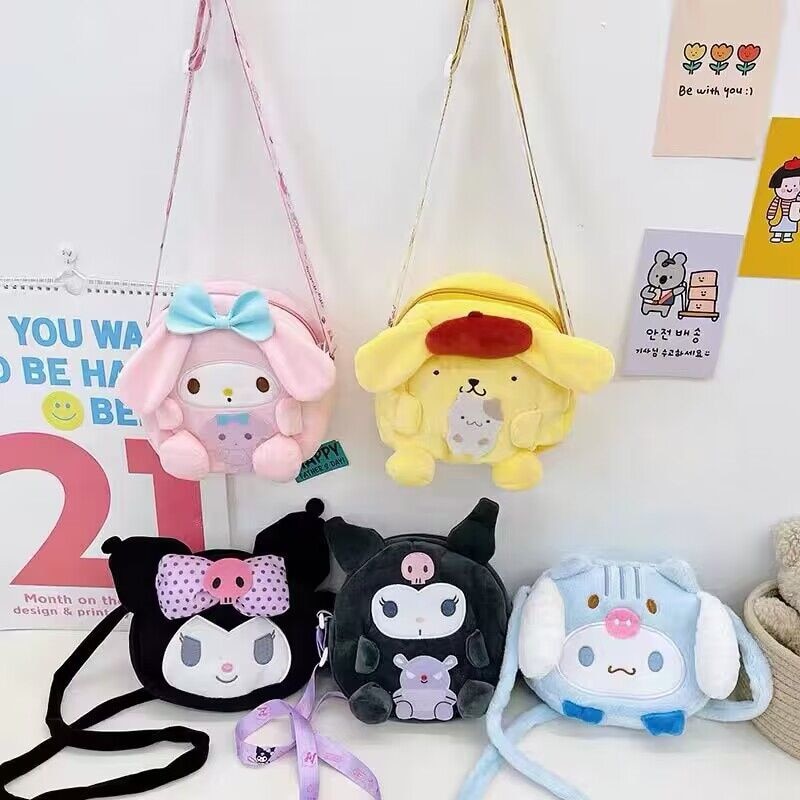 Bolsa de Pelúcia Sanrio – 18cm