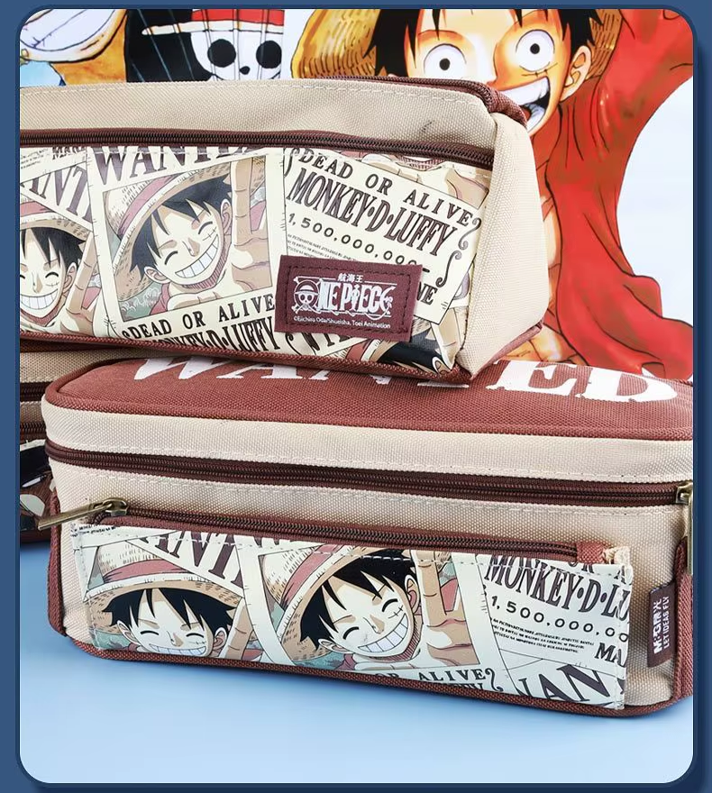 Estojo Wanted One Piece, Modelo Premium 3 Camadas